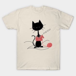 Black Knitting Cat - Creme T-Shirt